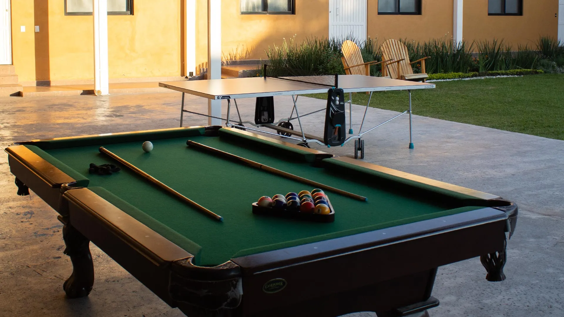 Pool table and ping-pong table in the courtyard